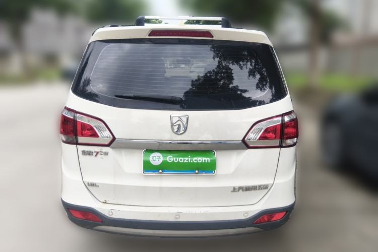 Used Baojun 730 2014 1.8L manual Comfort trim 7-seater Rear