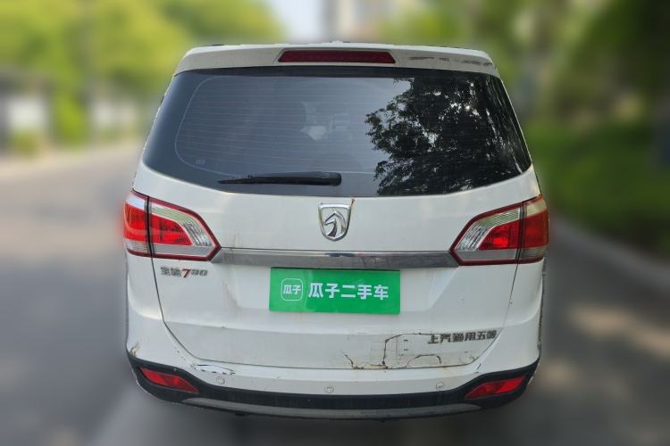 Used Baojun 730 2014 1.5L Manual Luxury Navigation ESP Version 7 Seats Rear