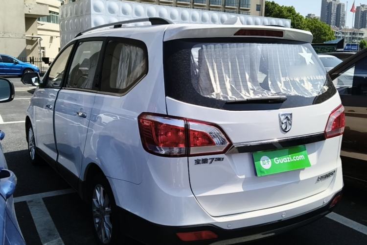 Used Baojun 730 2014 1.5L manual Comfort ESP version 7 seats Rear Left 45 Deg
