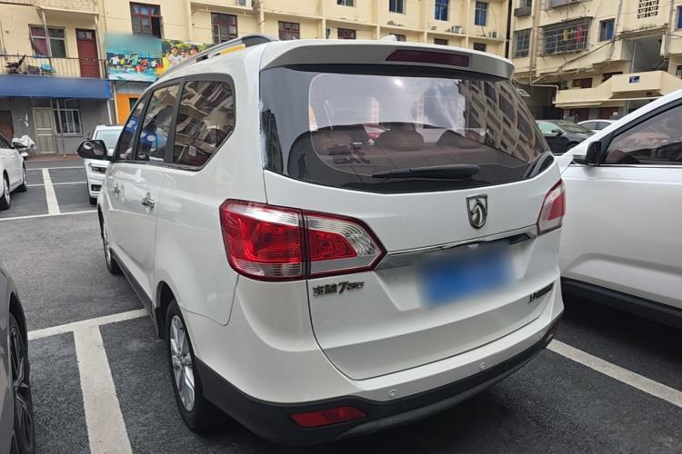 Used Baojun 730 2014 1.5L manual luxury trim 7 seats Rear Left 45 Deg
