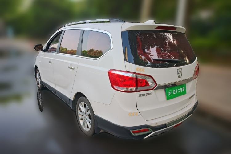 Used Baojun 730 2014 1.5L Manual Luxury Navigation ESP Version 7 Seats Rear Left 45 Deg