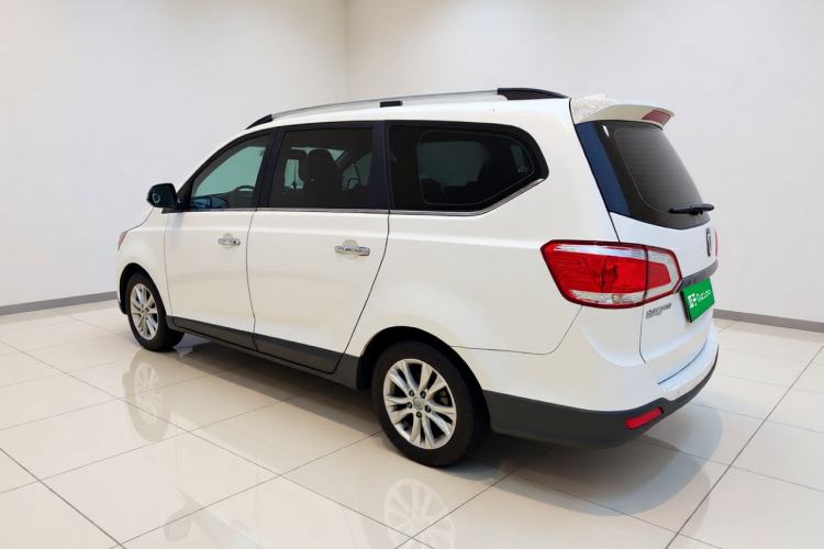 Used Baojun 730 2014 1.5L manual Comfort ESP version 7 seats Rear Left 45 Deg