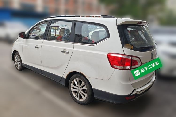 Used Baojun 730 2014 1.5L manual luxury trim 7 seats Rear Left 45 Deg
