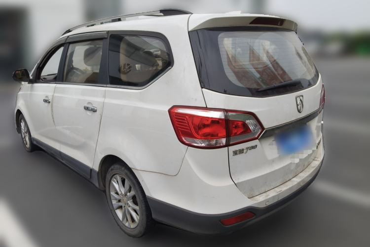 Used Baojun 730 2014 1.5L manual luxury trim 7 seats Rear Left 45 Deg