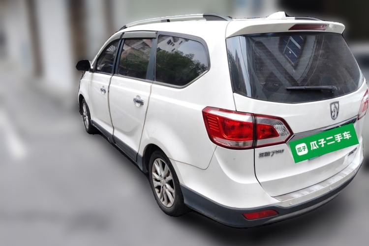 Used Baojun 730 2014 1.5L manual Comfort version 7 seats Rear Left 45 Deg