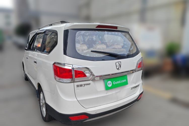 Used Baojun 730 2014 1.5L manual luxury trim 7 seats Rear Left 45 Deg