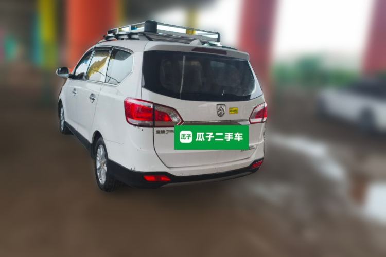 Used Baojun 730 2014 1.5L manual luxury trim 7 seats Rear Left 45 Deg