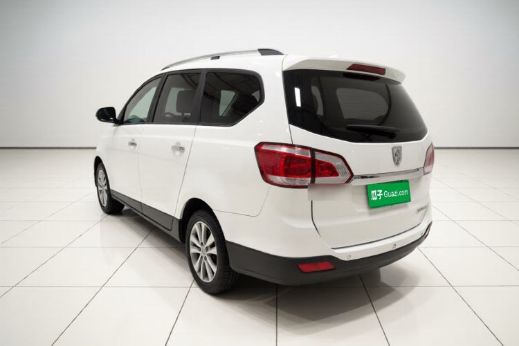 Used Baojun 730 2014 1.5L manual luxury trim 7 seats Rear Left 45 Deg