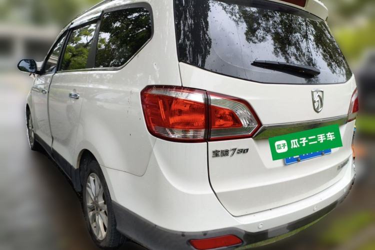 Used Baojun 730 2014 1.5L Manual Luxury Navigation ESP Version 7 Seats Rear Left 45 Deg