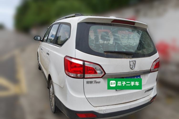 Used Baojun 730 2014 1.5L manual luxury trim 7 seats Rear Left 45 Deg