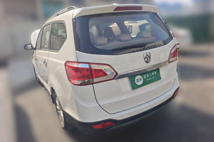 Used Baojun 730 2014 1.5L manual luxury trim 7 seats Rear Left 45 Deg