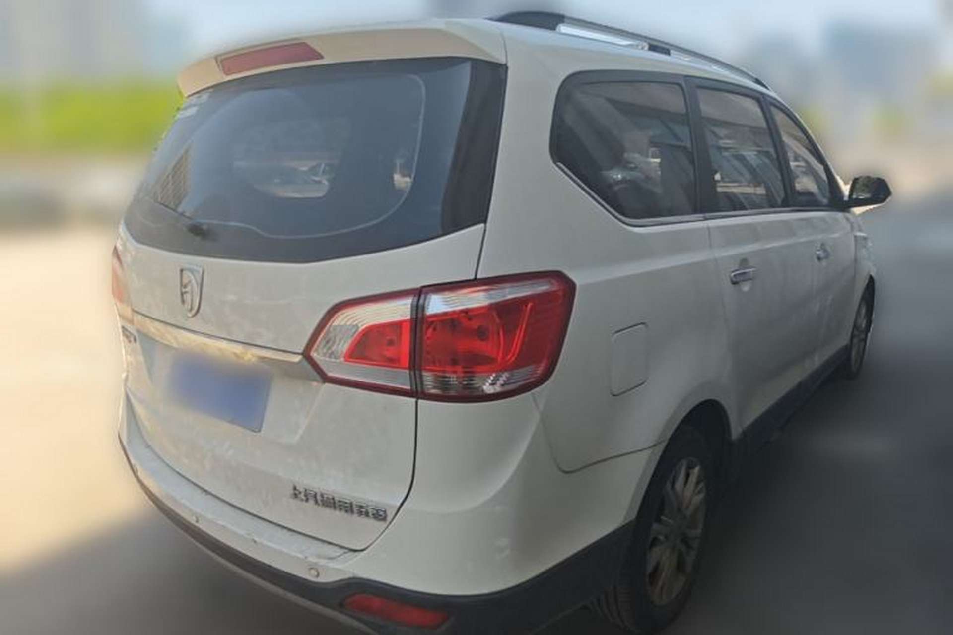 Used Baojun 730 2014 1.5L manual Comfort version 7 seats Rear Right 45 Deg