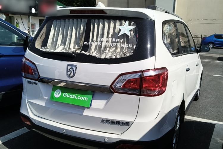 Used Baojun 730 2014 1.5L manual Comfort ESP version 7 seats Rear Right 45 Deg