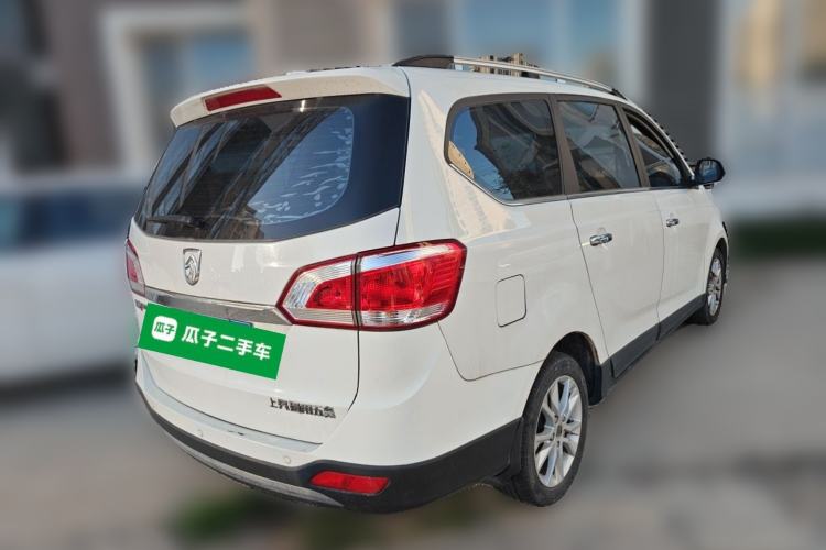 Used Baojun 730 2014 1.5L manual luxury trim 7 seats Rear Right 45 Deg