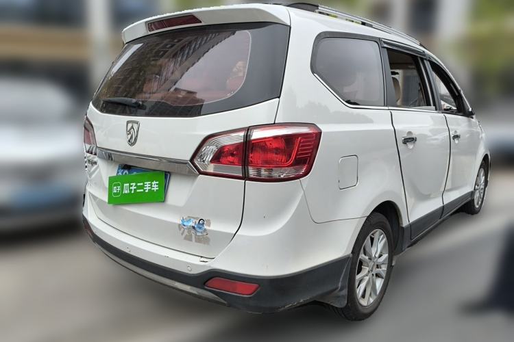 Used Baojun 730 2014 1.5L manual Comfort version 7 seats Rear Right 45 Deg