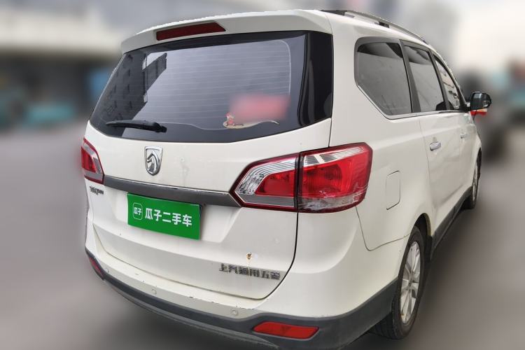 Used Baojun 730 2014 1.5L manual Comfort ESP version 7 seats Rear Right 45 Deg
