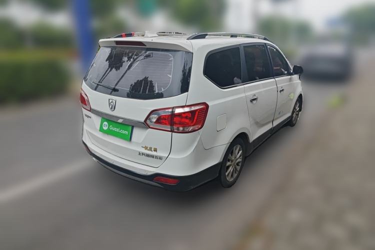 Used Baojun 730 2014 1.5L manual luxury trim 7 seats Rear Right 45 Deg