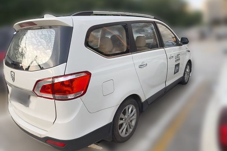 Used Baojun 730 2014 1.5L manual Comfort version 7 seats Rear Right 45 Deg