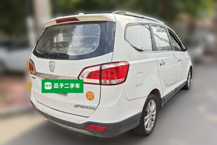 Used Baojun 730 2014 1.5L manual Comfort ESP version 7 seats Rear Right 45 Deg