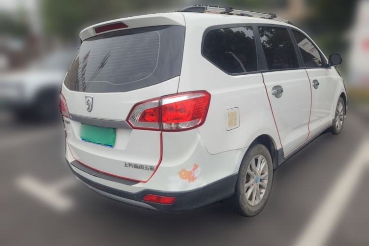 Used Baojun 730 2014 1.5L manual standard trim 7 seats Rear Right 45 Deg
