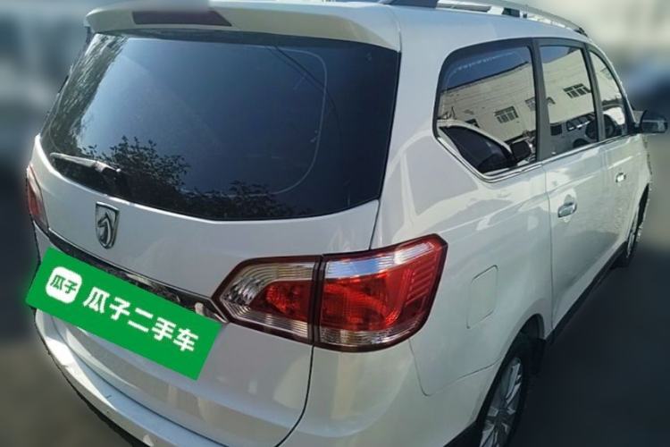 Used Baojun 730 2014 1.5L manual luxury trim 7 seats Rear Right 45 Deg