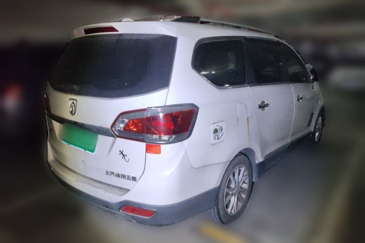 Used Baojun 730 2014 1.5L manual luxury trim 7 seats Rear Right 45 Deg