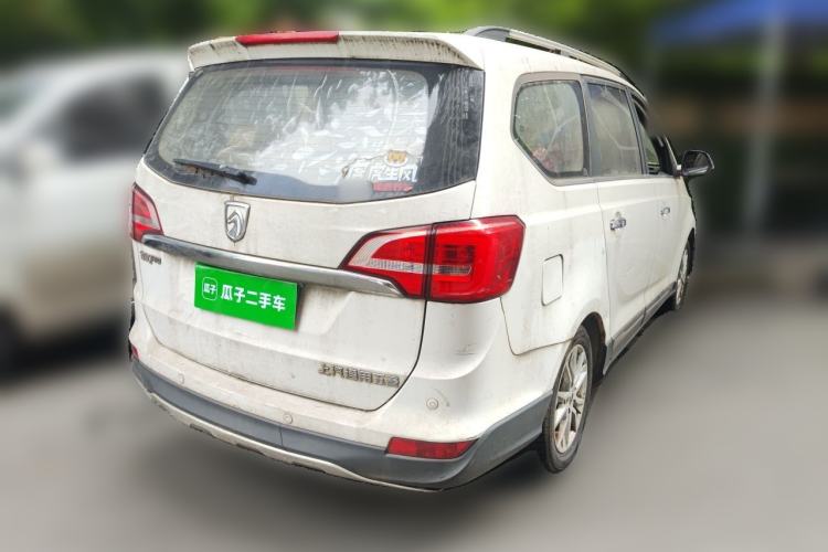 Used Baojun 730 2014 1.5L manual Comfort version 7 seats Rear Right 45 Deg
