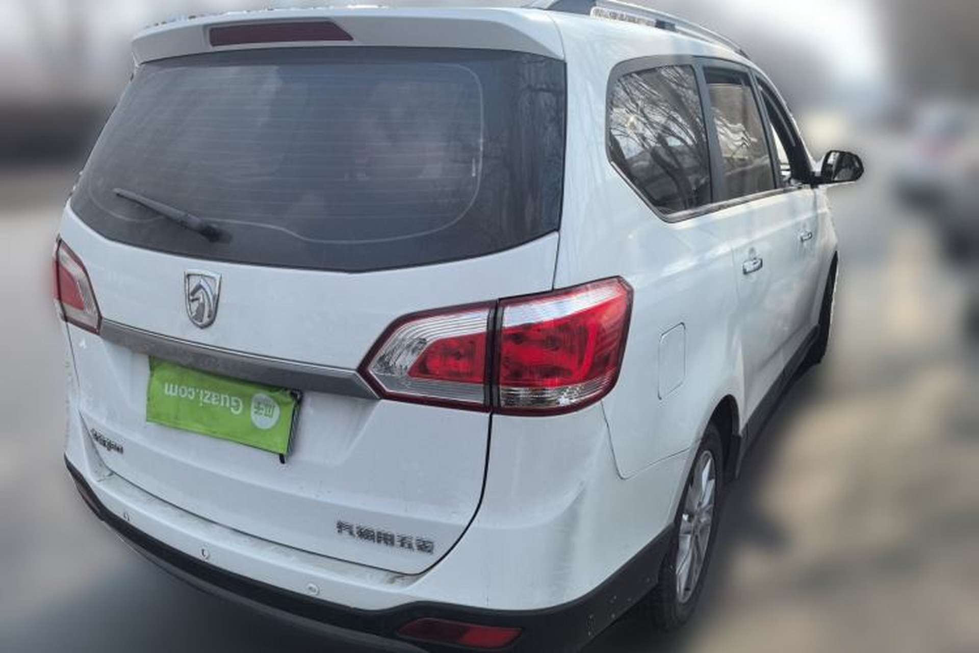 Used Baojun 730 2014 1.5L manual luxury trim 7 seats Rear Right 45 Deg