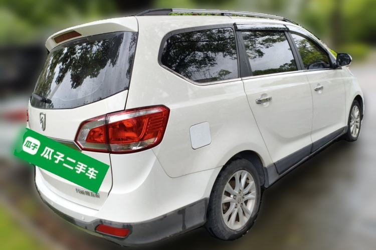 Used Baojun 730 2014 1.5L Manual Luxury Navigation ESP Version 7 Seats Rear Right 45 Deg