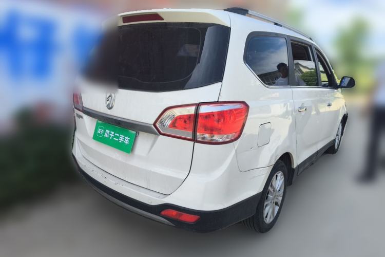 Used Baojun 730 2014 1.5L manual Comfort version 7 seats Rear Right 45 Deg