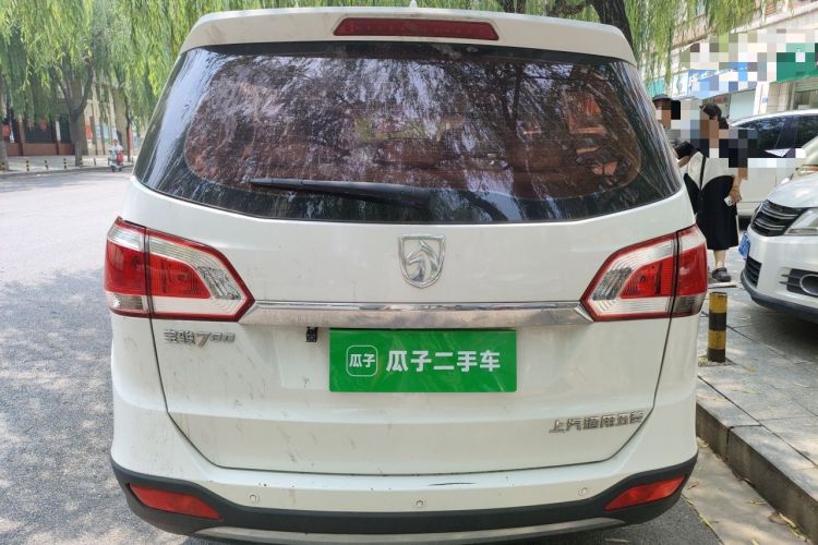 Used Baojun 730 2014 1.5L Manual Luxury Navigation ESP Version 7 Seats Rear