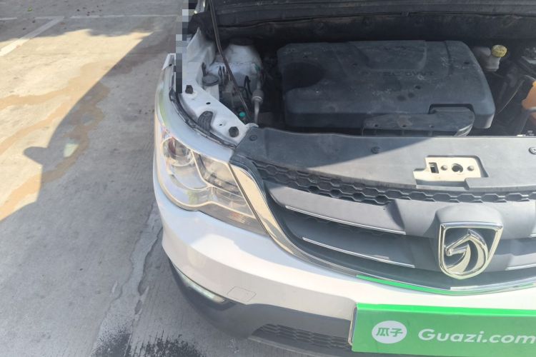 Used Baojun 730 2014 1.5L manual luxury trim 7 seats Right Front Headlight