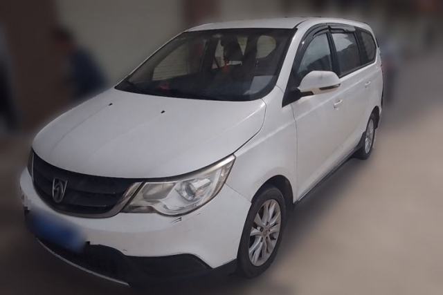 Used Baojun 730 2014 1.5L manual Comfort version 7 seats