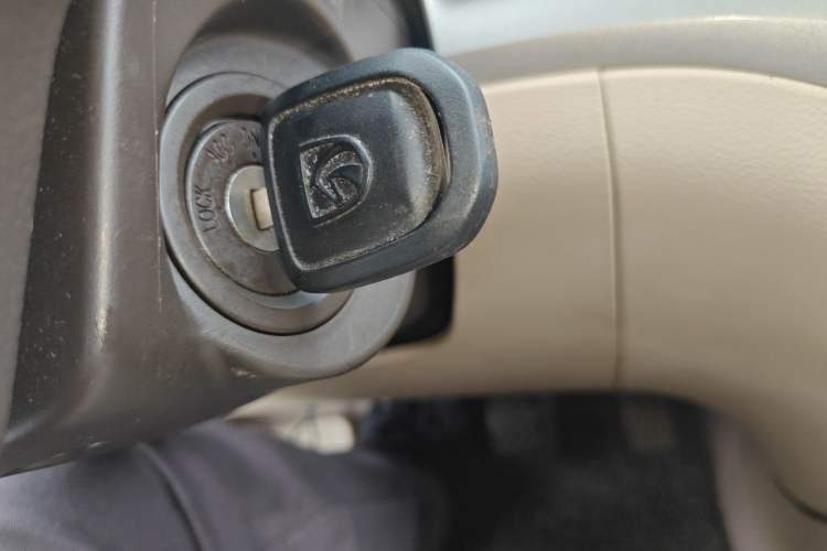 Used Baojun 730 2014 1.5L manual standard trim 7 seats Vehicle Key