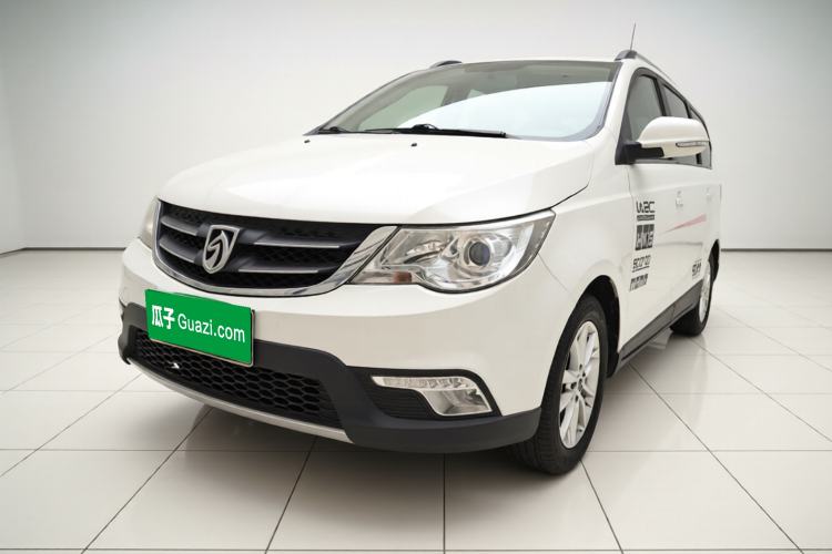 Used Baojun 730 2014 1.5L manual Comfort ESP version 7 seats