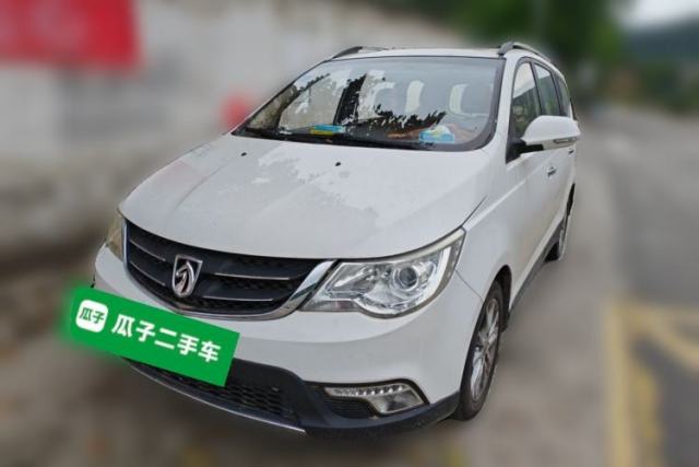 Used Baojun 730 2014 1.5L manual luxury trim 7 seats