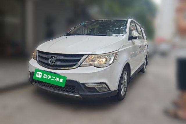 Used Baojun 730 2014 1.5L manual luxury trim 7 seats