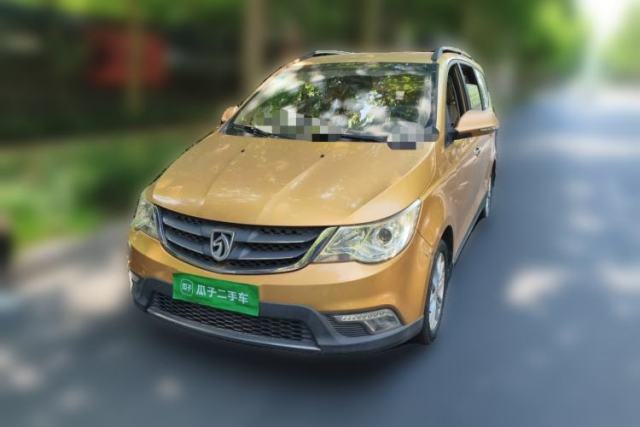 Used Baojun 730 2014 1.5L manual Comfort version 7 seats