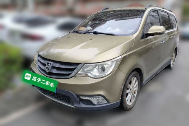 Used Baojun 730 2014 1.5L manual Comfort version 7 seats