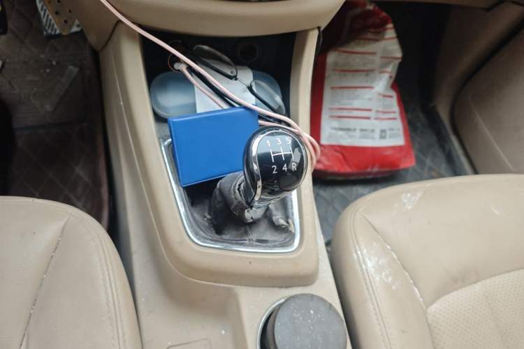 Used Baojun 730 2014 1.5L manual Comfort ESP version 7 seats Gear Lever
