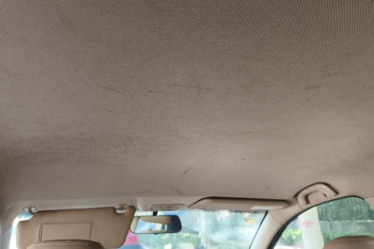 Used Baojun 730 2014 1.5L manual Comfort version 7 seats Headliner