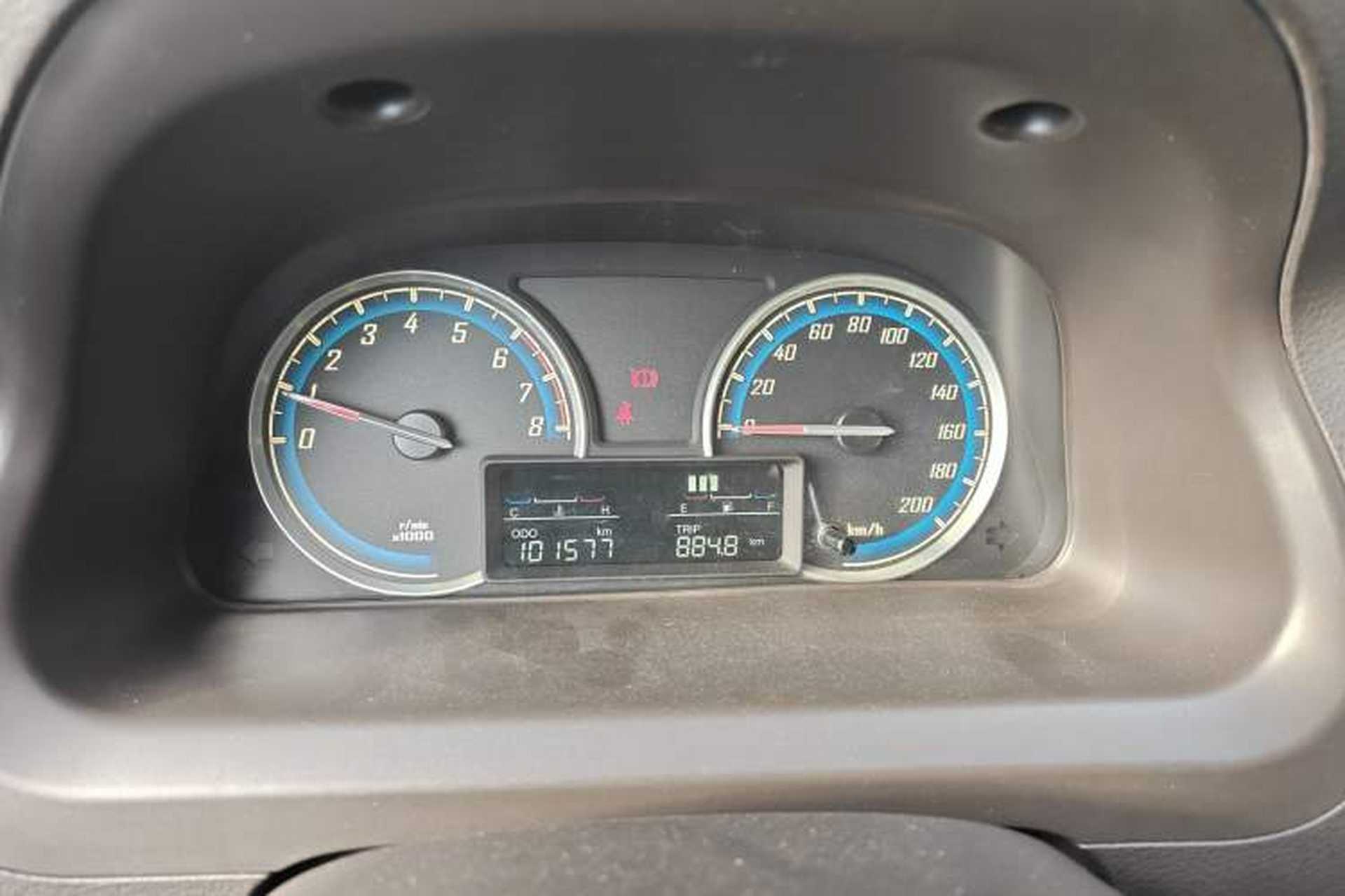 Used Baojun 730 2014 1.5L manual Comfort version 7 seats Instrument Cluster
