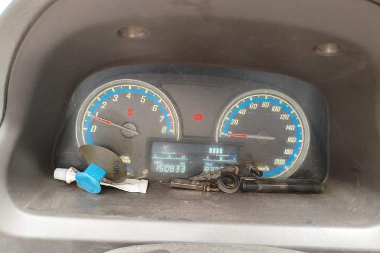 Used Baojun 730 2014 1.5L manual Comfort version 7 seats Instrument Cluster
