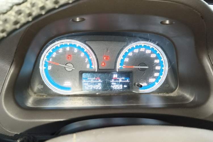 Used Baojun 730 2014 1.5L manual Comfort version 7 seats Instrument Cluster