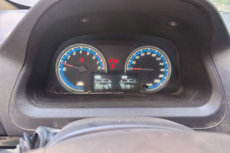 Used Baojun 730 2014 1.5L manual Comfort ESP version 7 seats Instrument Cluster