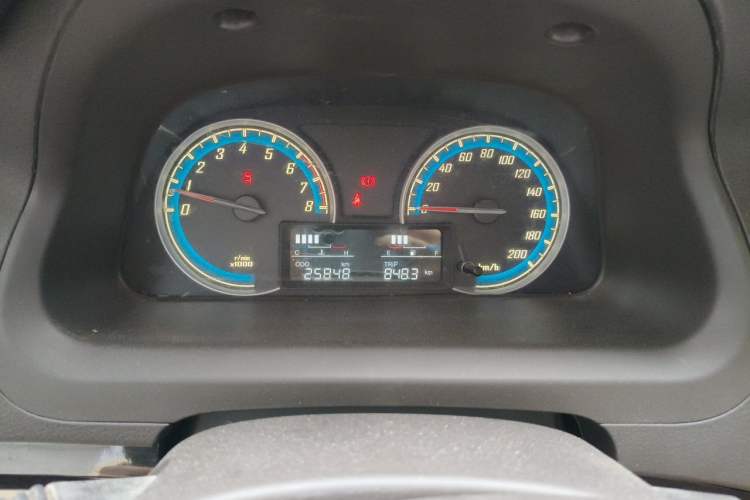 Used Baojun 730 2014 1.5L manual Comfort ESP version 7 seats Instrument Cluster