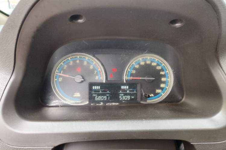 Used Baojun 730 2014 1.5L manual Comfort version 7 seats Instrument Cluster