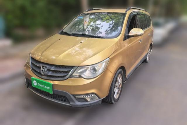 Used Baojun 730 2014 1.5L manual Comfort ESP version 7 seats