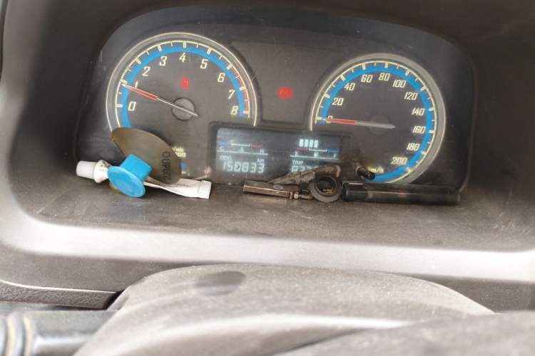 Used Baojun 730 2014 1.5L manual Comfort version 7 seats Odometer Close Up
