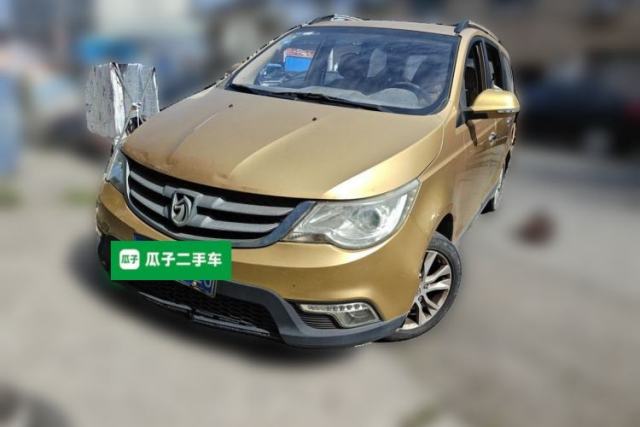 Used Baojun 730 2014 1.5L manual Comfort version 7 seats